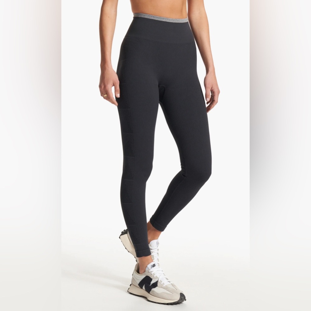 Vuori Black Leggings
